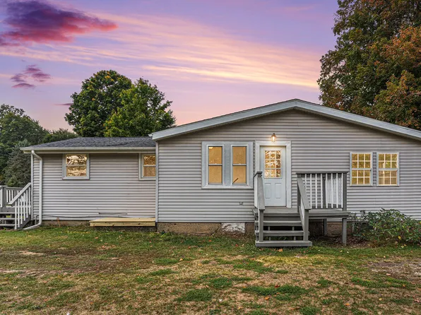 19990 Q Dr S, Tekonsha, MI 49092