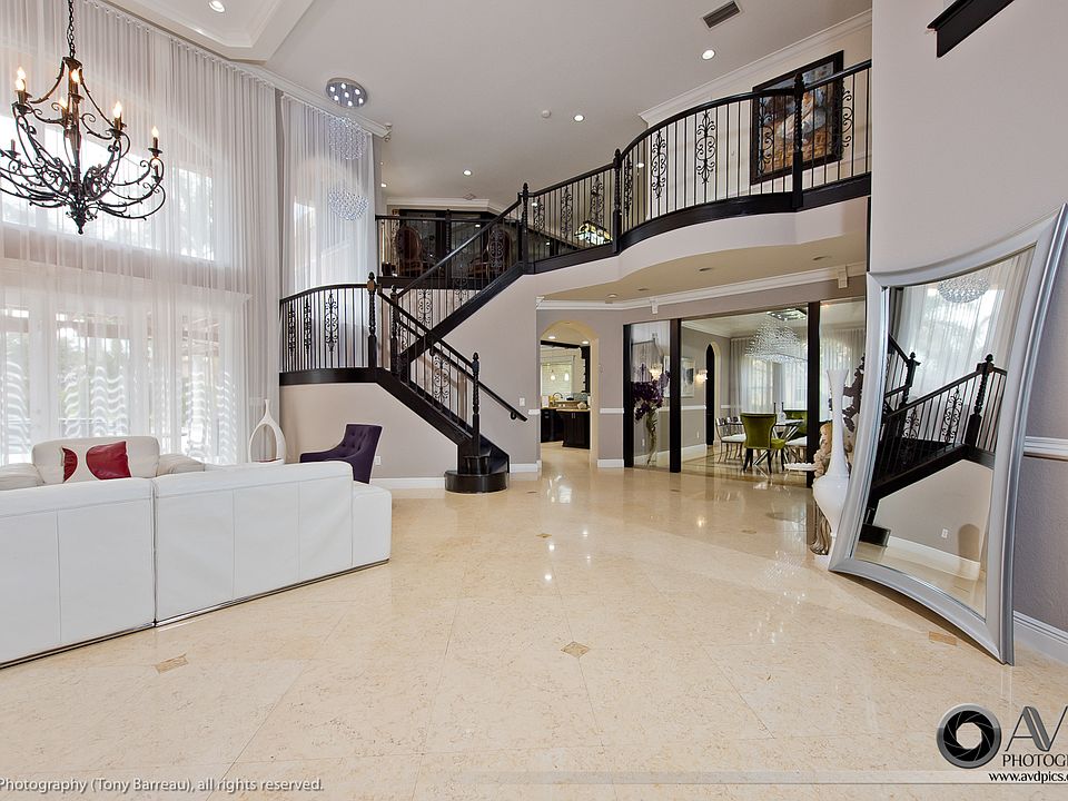 1st image of 3776 Saratoga Ln