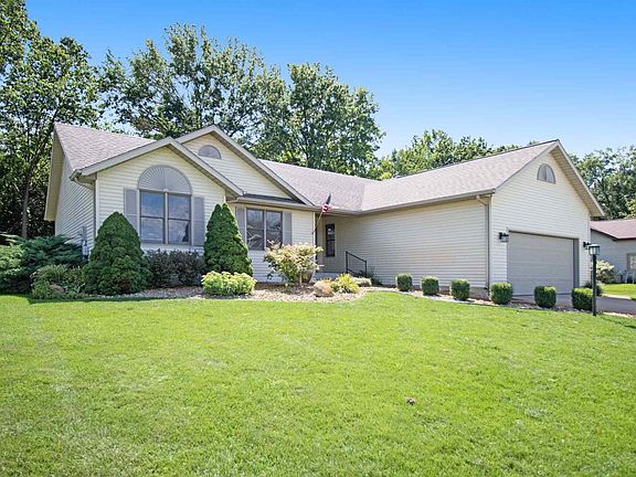3rd image of 30164 Cobus Lake Dr
