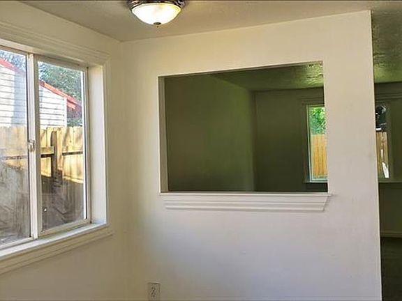 4th image of 1080 Lovejoy St