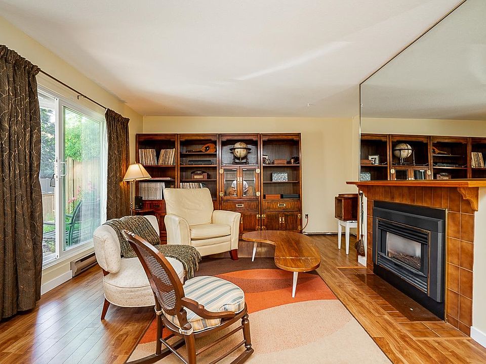 1st image of 9914 148th St #34