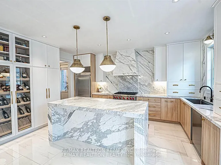 41 Woodgate Pines Dr — Photo 16