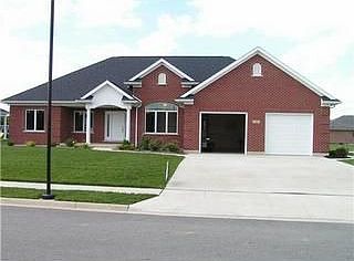 1st image of 252 Stadium Dr