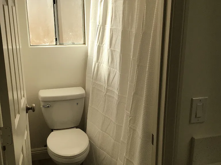 5036 West St #5-L-8 — Photo 10