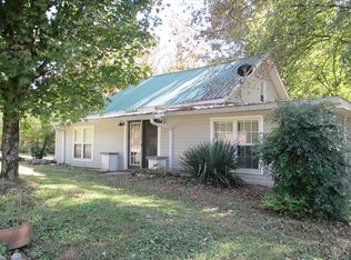 1616 Wolf Creek Rd, Silver Point, TN 38582