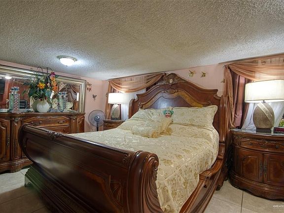5th image of 119 Alberto Trevino St