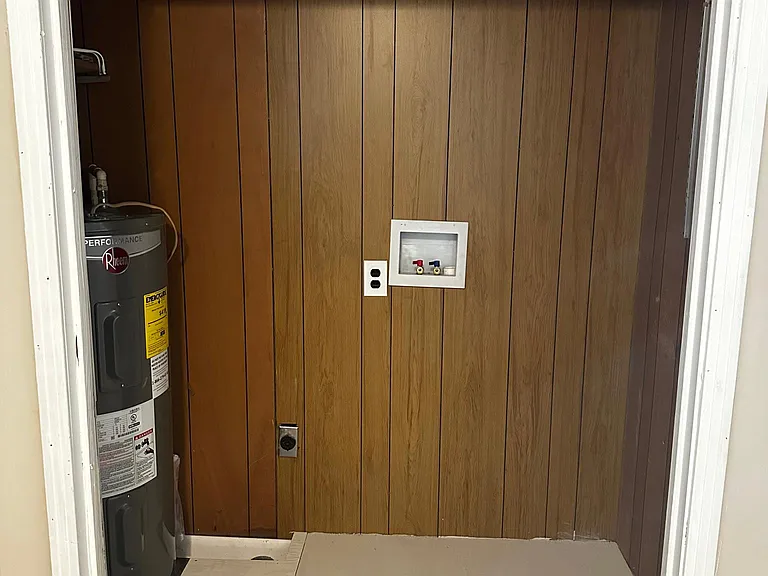 420 Edison Ave — Photo 5