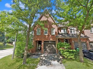 1084 Queen St W #17B, Mississauga, ON L5H4K4