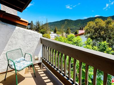 1573 Palisades Dr, Pacific Palisades, CA, 90272