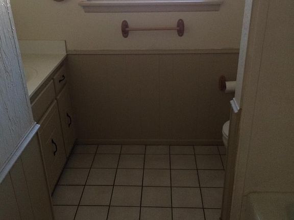 Main bathroom