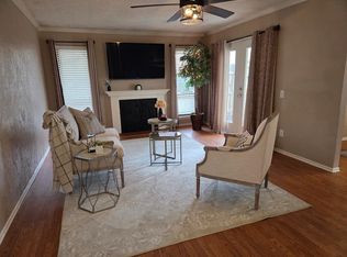 832 Red Bird Ln, Norman, OK 73072