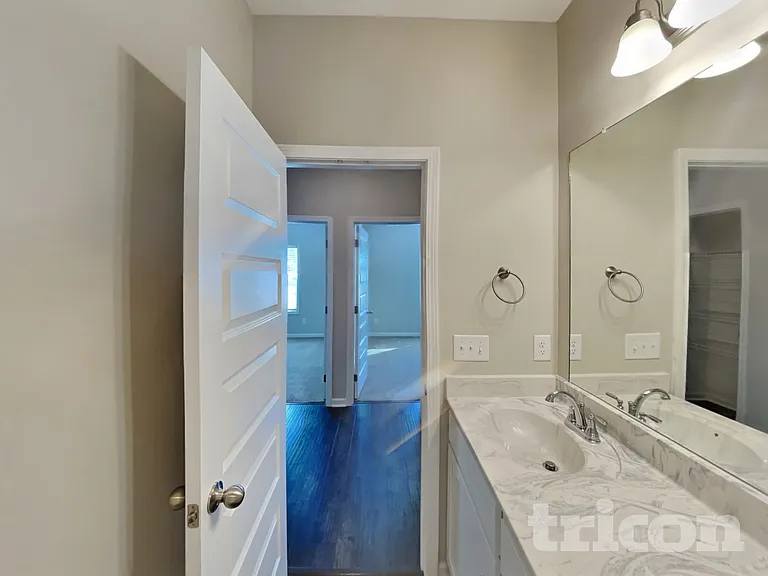 741 Mitscher Dr — Photo 16