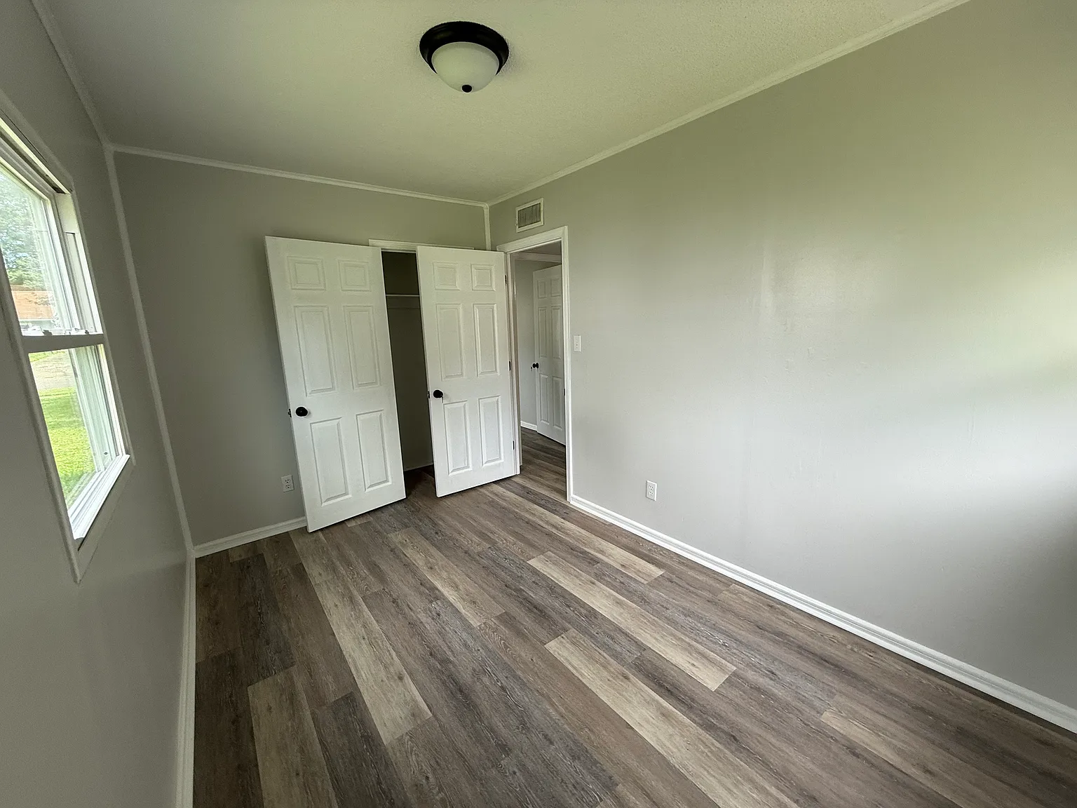 222 Alpha Avenue — Photo 2