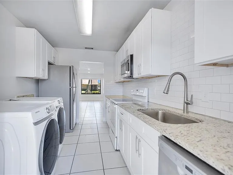 725 Northlake Blvd #67 — Photo 8