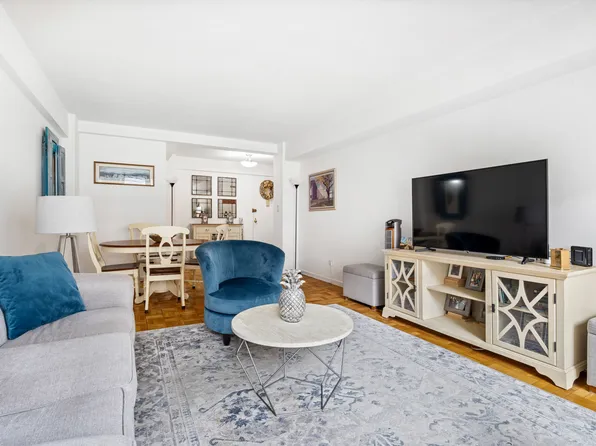 510 East 86th Street 3D image 1 of 5