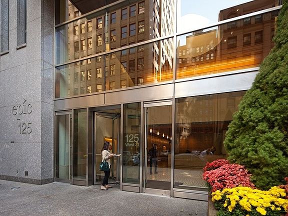 4th image of 125 W 31st St APT 44F