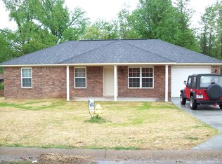 410 N 36th St, Ozark, AR 72949