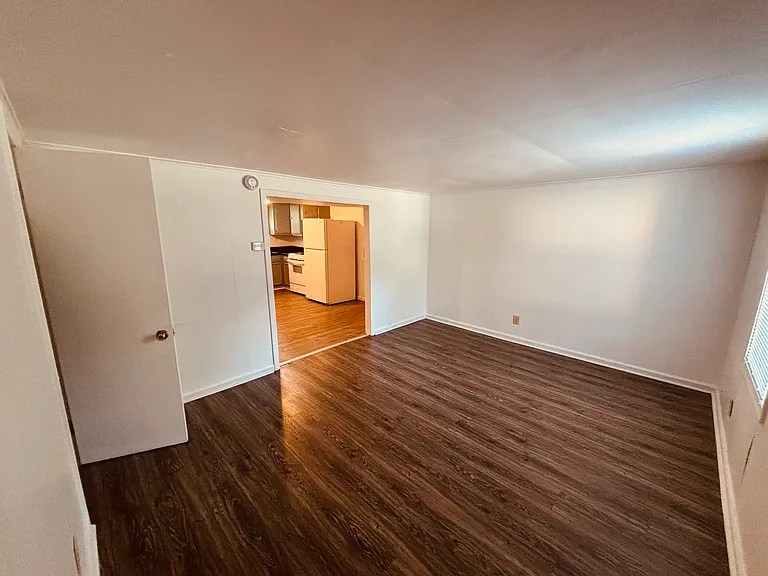 526 Cherry St #5 — Photo 3