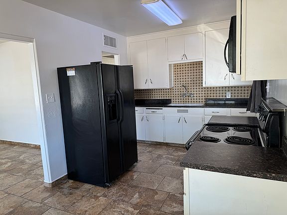 2nd image of 2733 W Keim Dr