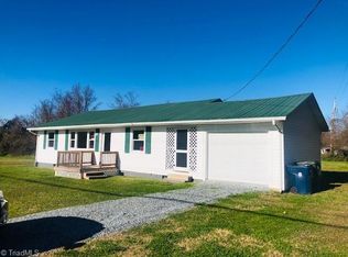 610 Brown St, Lexington, NC 27292