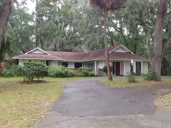 27 Chatuachee Xing, Savannah, GA 31411