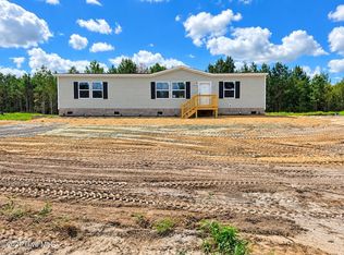 934 Blind Bridge Road, Magnolia, NC 28453