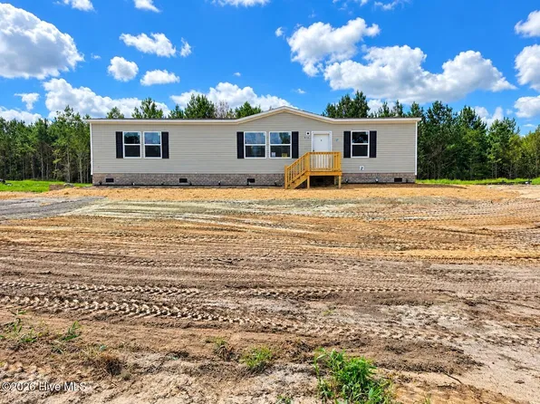 934 Blind Bridge Road, Magnolia, NC 28453