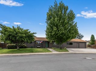 1445 NW 19th Ct, Redmond, OR 97756