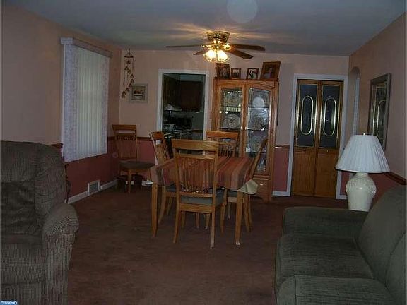 3rd image of 443 Hillcrest Ave
