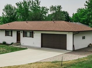 806 Callaway St E, Saint Joseph, MN 56374