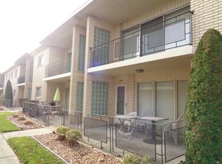 4631 W 95th St APT 2N, Oak Lawn, IL 60453