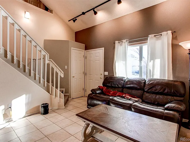 23527 Broadmoor Dr — Photo 9