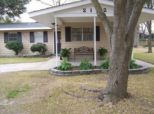 2112 Glendale St, Pascagoula, MS 39567