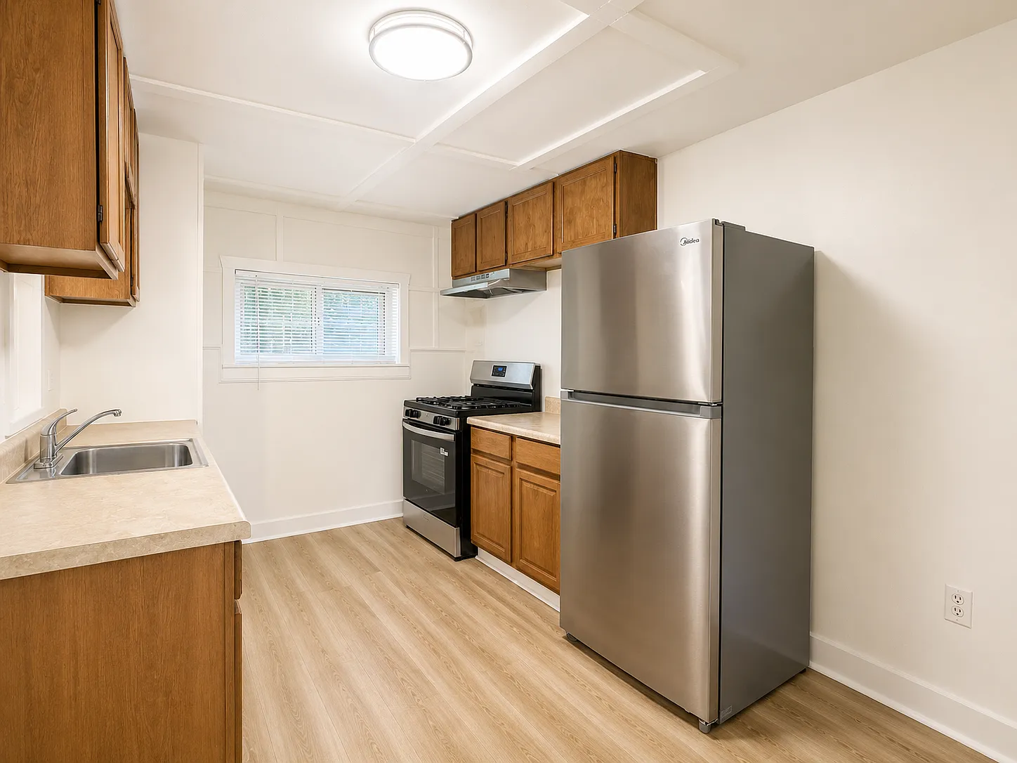 2 bed, 700 sqft, $1,250 — Photo 4