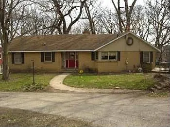 416 N Batavia Ave photo 1