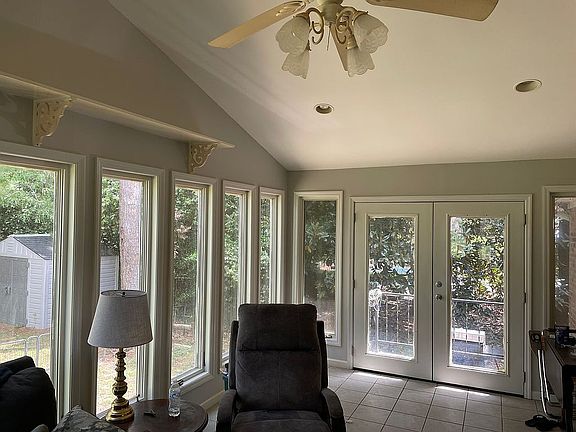 5th image of 127 Wateree Dr