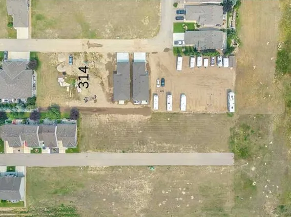 314 Whispering Way, Vulcan, AB T0L 2B0
