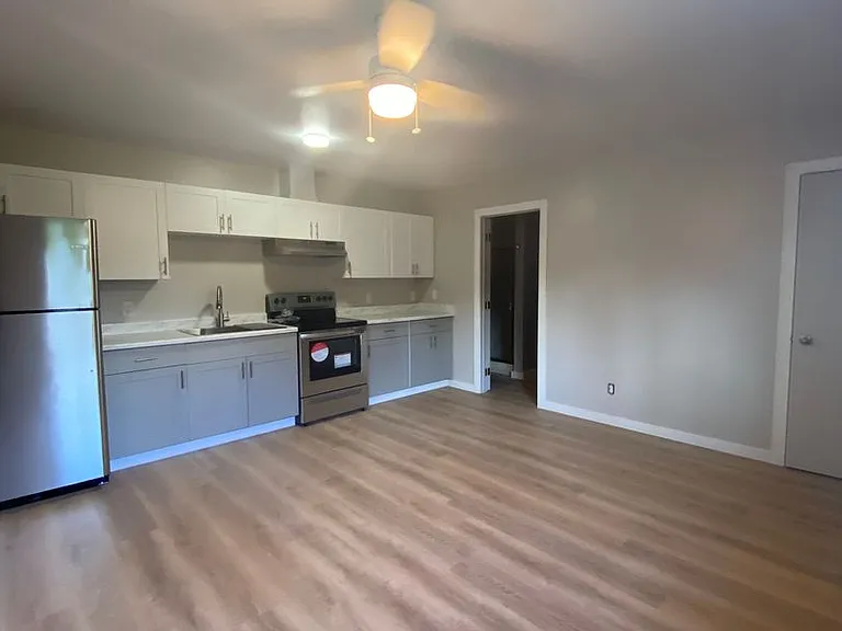 131-135 139 & Chandler Rd #143-375 — Photo 3