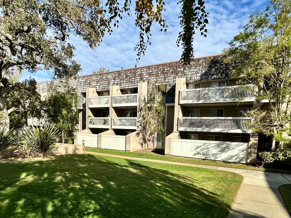 675 Sharon Park Dr APT 110, Menlo Park, CA 94025
