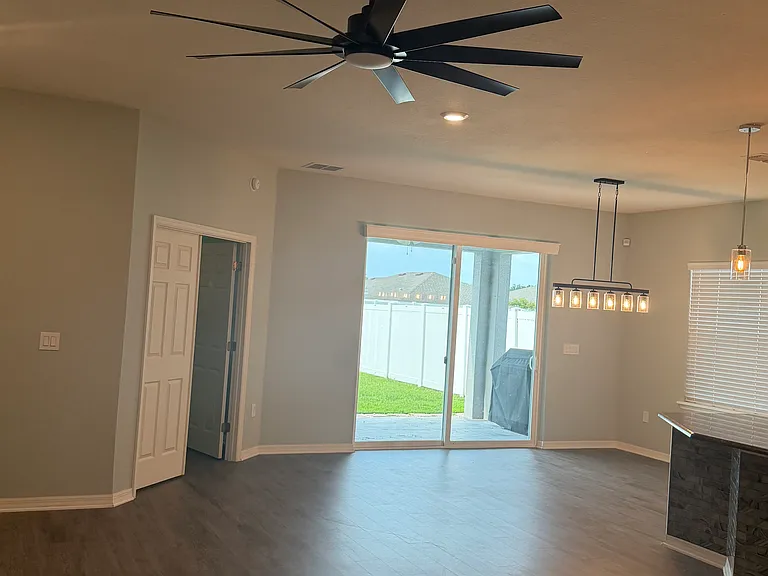 4340 Reding Way — Photo 15