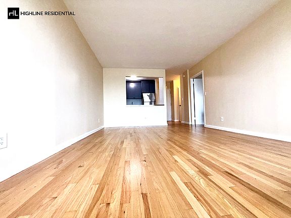5th image of 2540 Shore Blvd APT 9M