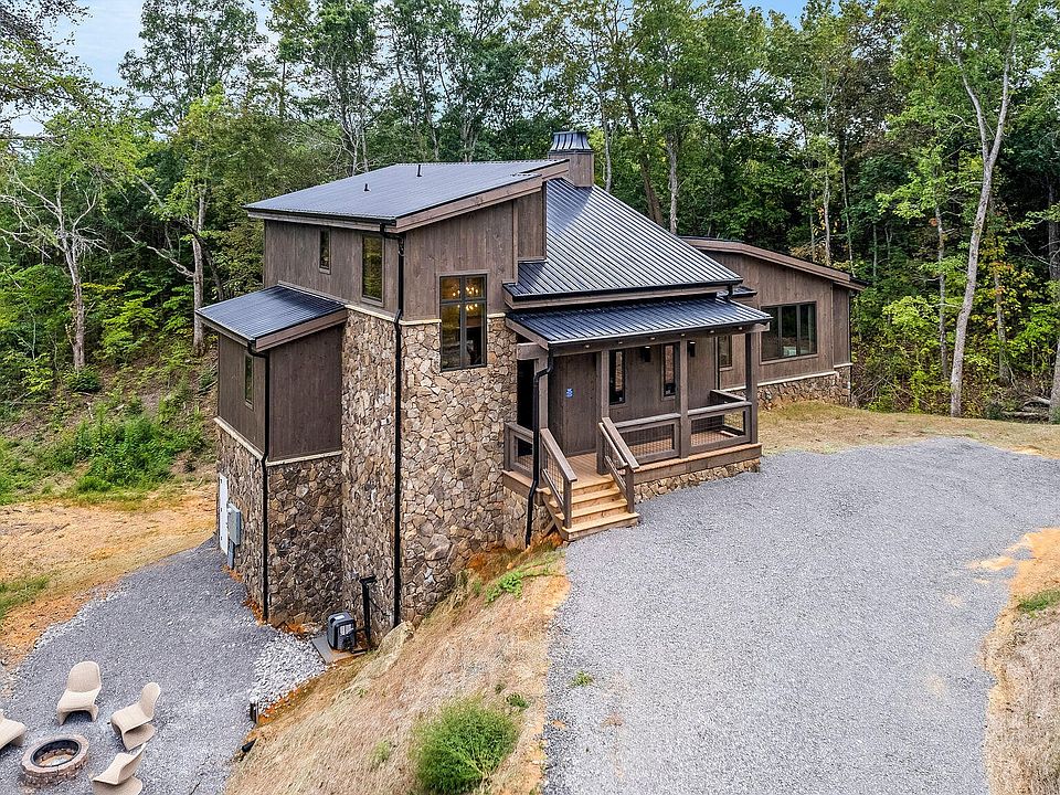 1st image of 2118 Megan Ridge Rd