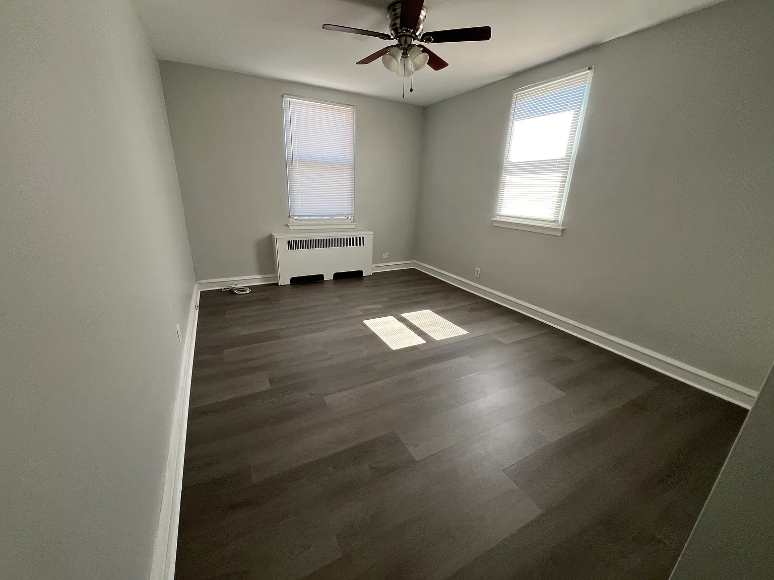2 bed, 860 sqft, $1,400 — Photo 4