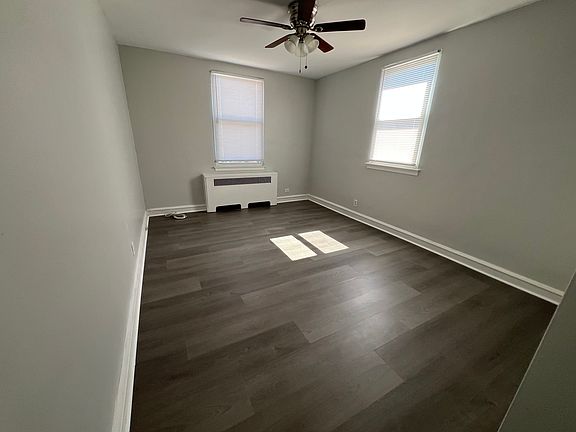 4th image of 722X Barnard St #2