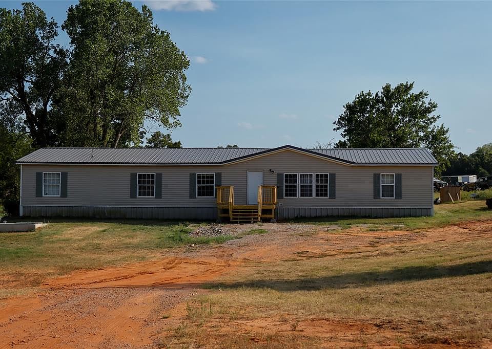 2nd image of 30589 Parkwood Rd