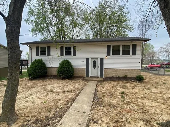 208 Spring Dr, Bonne Terre, MO 63628