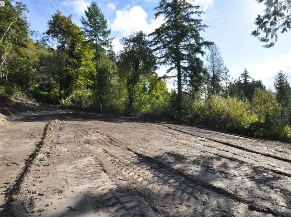 Poplar St, Clatskanie, OR 97016