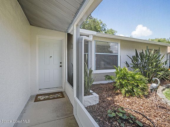 5th image of 7455 Darien Rd
