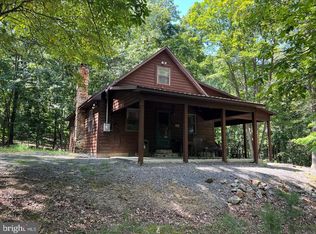 634 Island Ridge Rd, Purgitsville, WV 26852