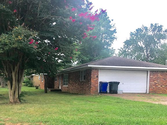 4th image of 208 Cox Creek Pkwy